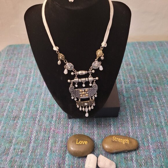 Jewelry - Statement necklace with earrings